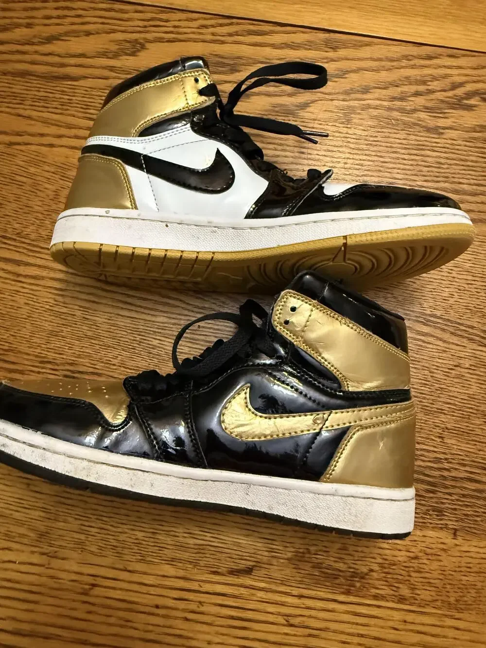 Nike Air Jordan 1 Retro High OG Shoes Mens Size 8.5 Black Gold Toe 861428-001 OG